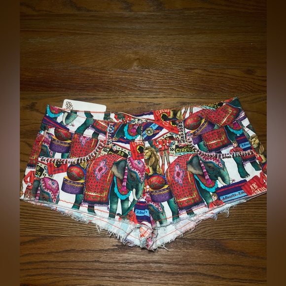 VINTAGE AGUA BENDITA SHORTS - Picture 4 of 8